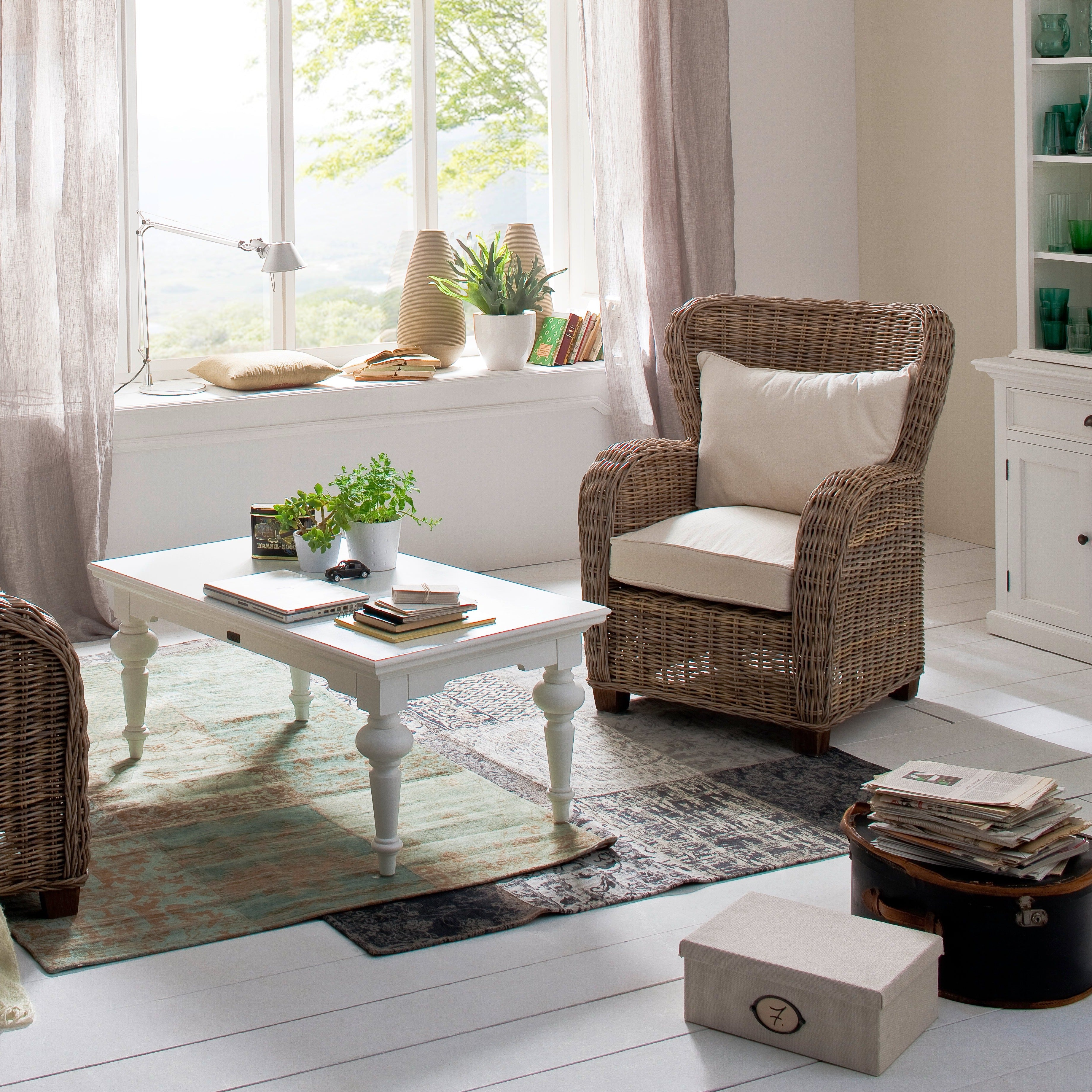 QUEEN Chair Interior