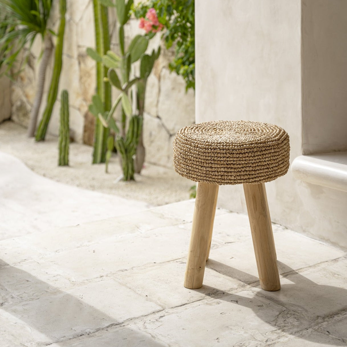 THE RAFFIA Hocker - Naturbelassen