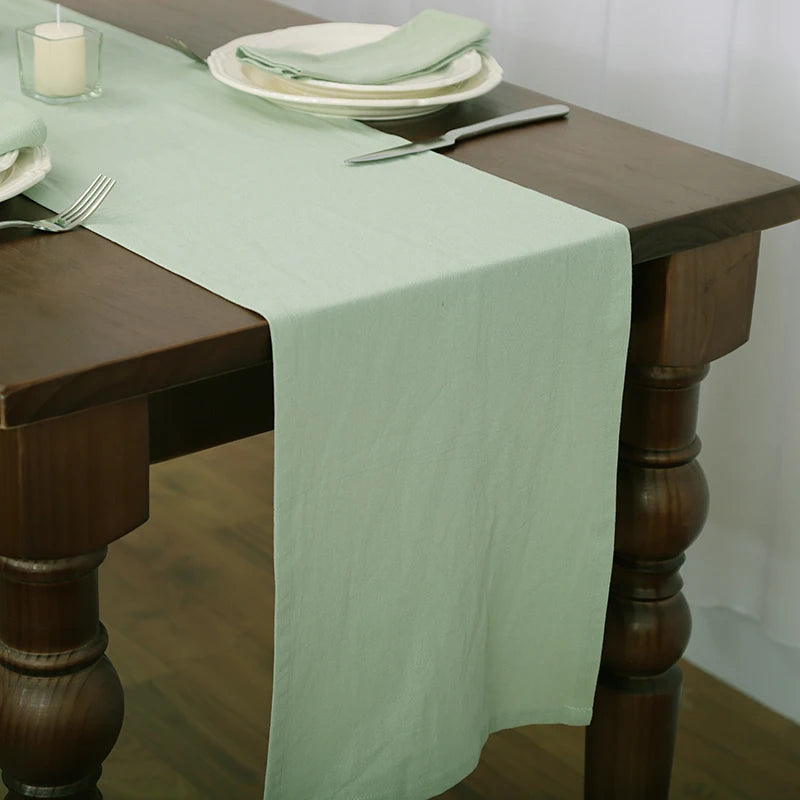 Weißer Tischläufer aus Baumwollstoff