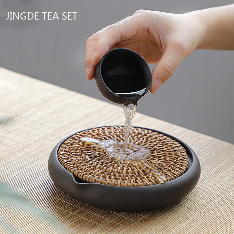 Handgeflochtenes Rattan-Tee-Tablett