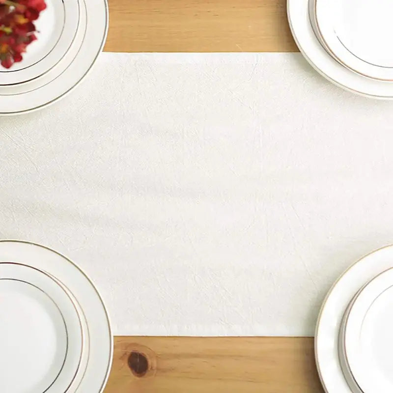 Weißer Tischläufer aus Baumwollstoff