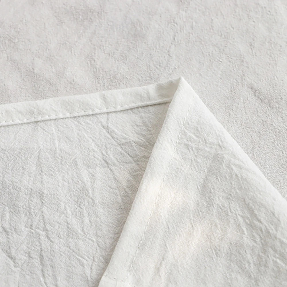 Weißer Tischläufer aus Baumwollstoff