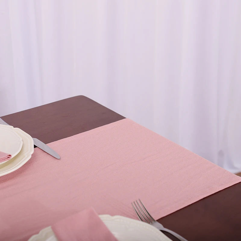 Weißer Tischläufer aus Baumwollstoff