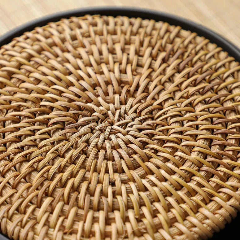 Handgeflochtenes Rattan-Tee-Tablett