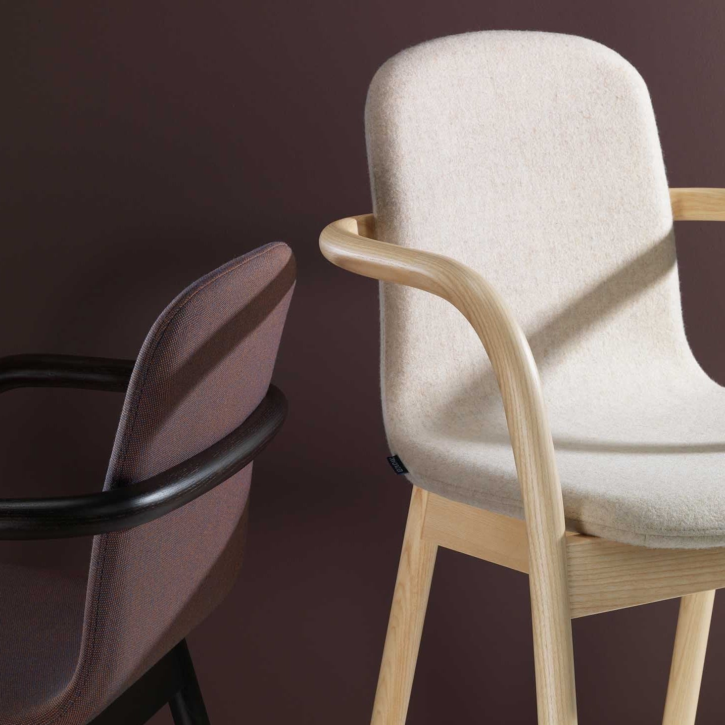 HUG ARMCHAIR Lacquered Ash in Pebble Gray-Kvadrat Rime side interior view