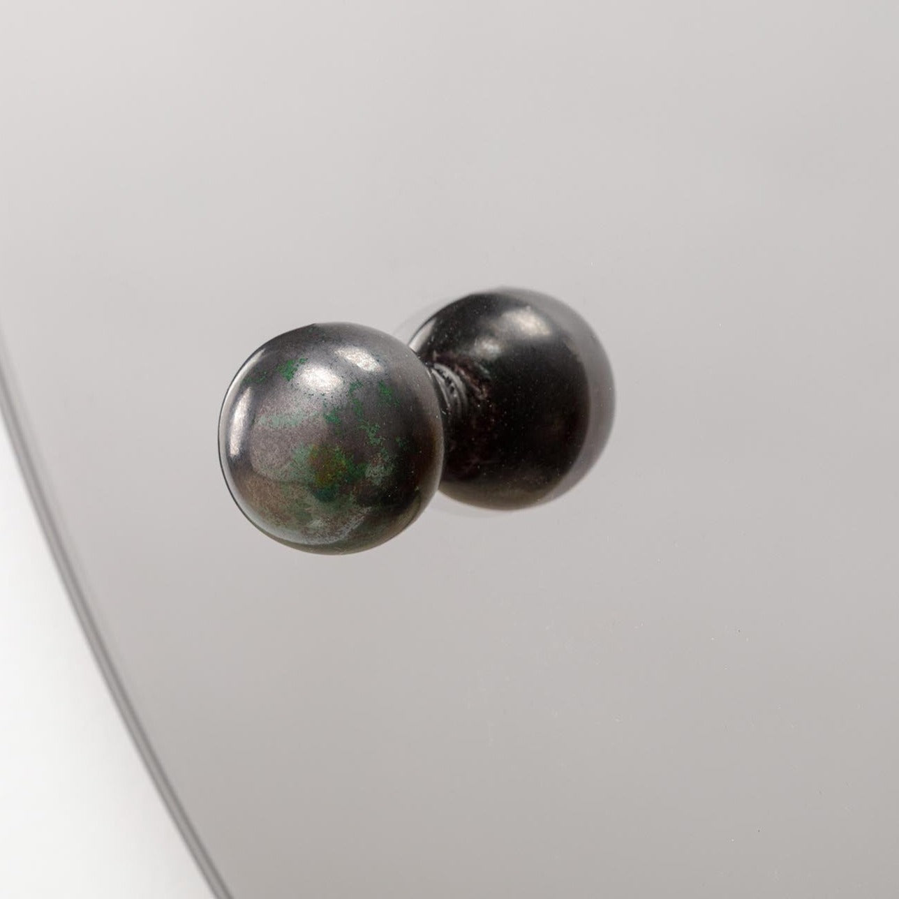 DEW Mirror D42 Gray macro view