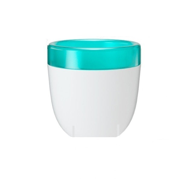 Selbstbewässernde Blumentöpfe im nordischen Stil