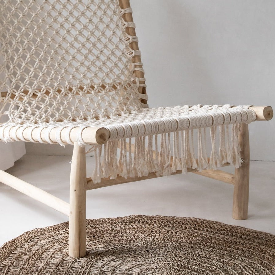 THE SEAGRASS Carpet 100 Natural macro interior view with armchair