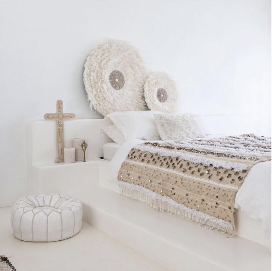 THE COASTAL JUJU-White-Large interior view