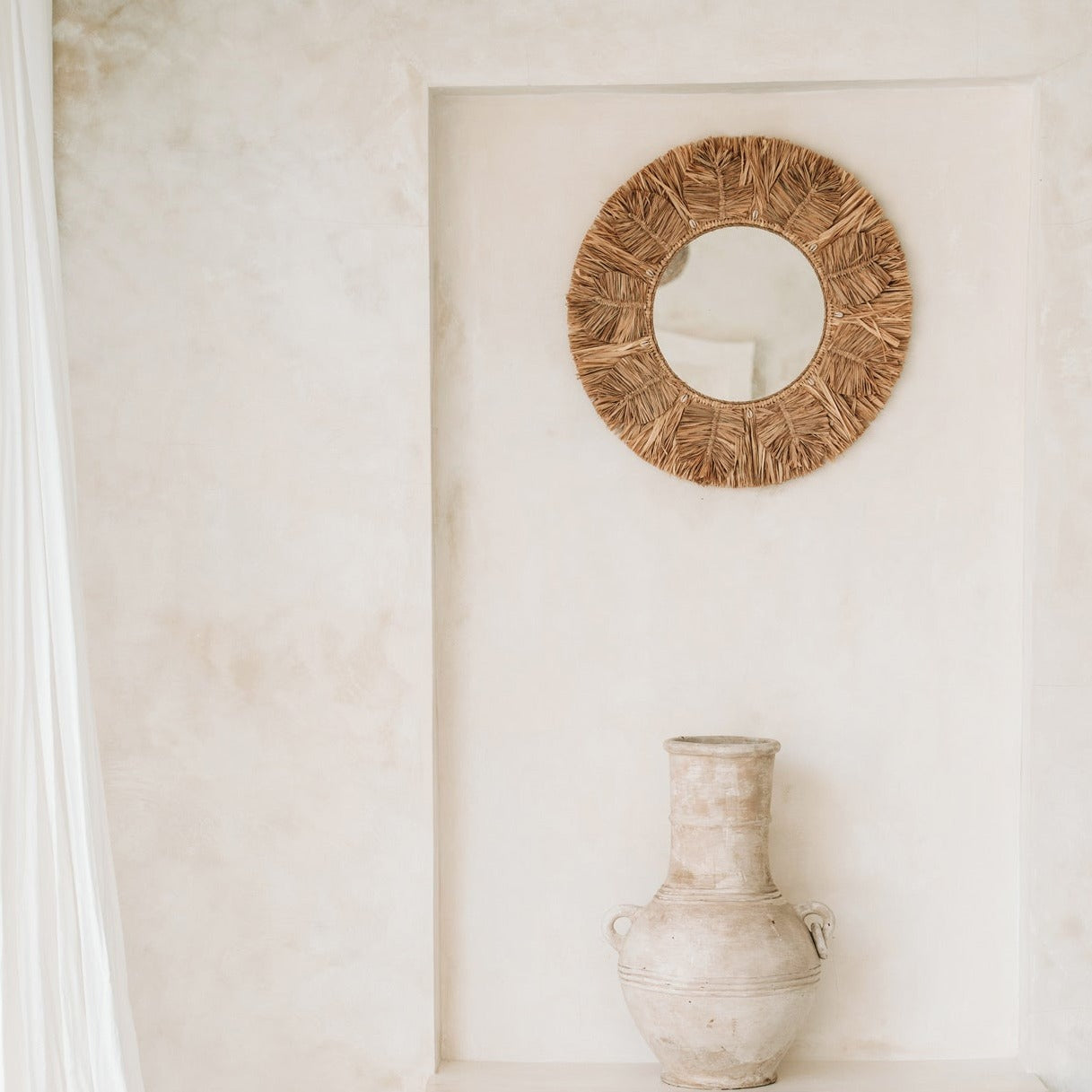 THE PALM TREE Mirror interior view