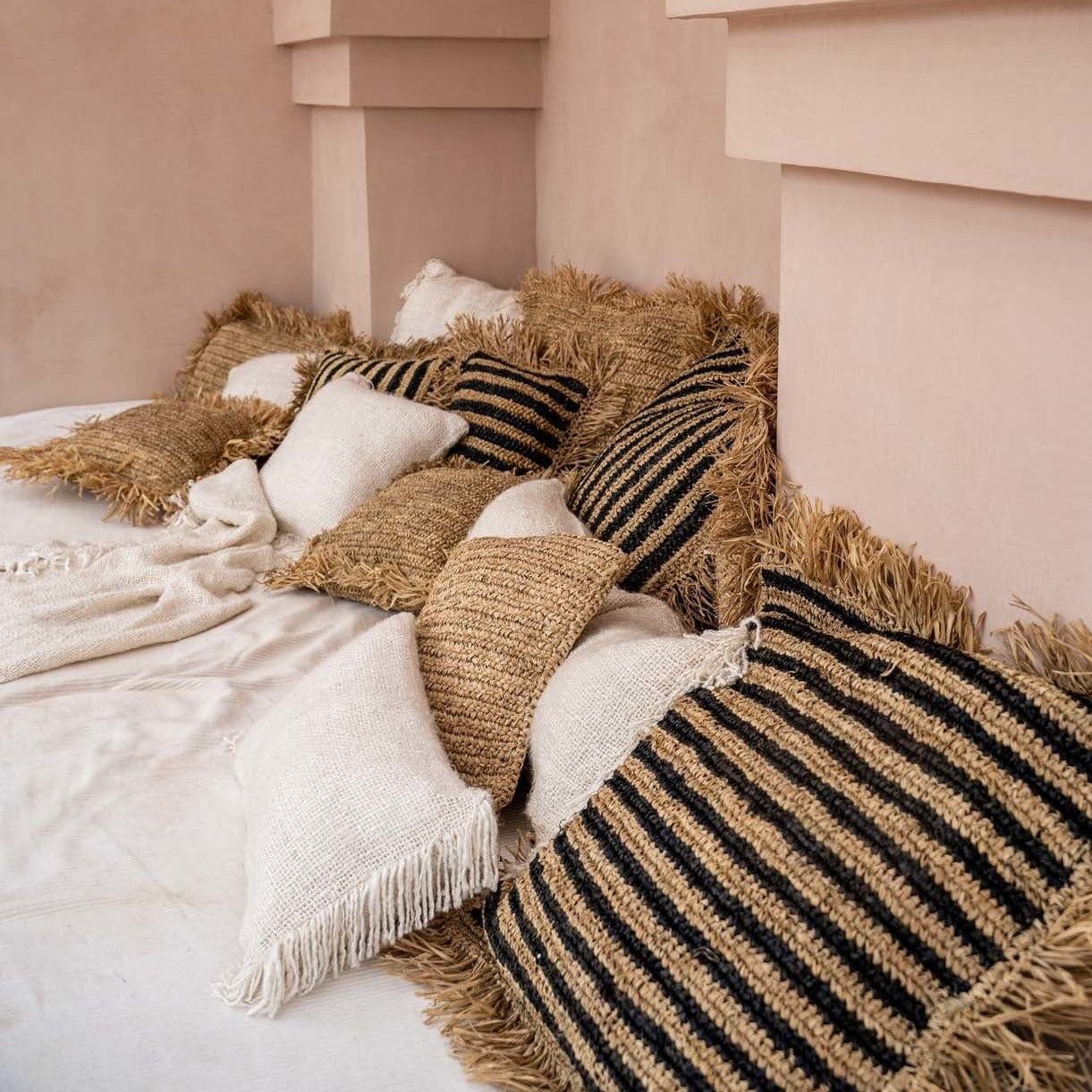 THE RAFFIA STRIPED COTTON Cushion Cover Natural-Black interior view