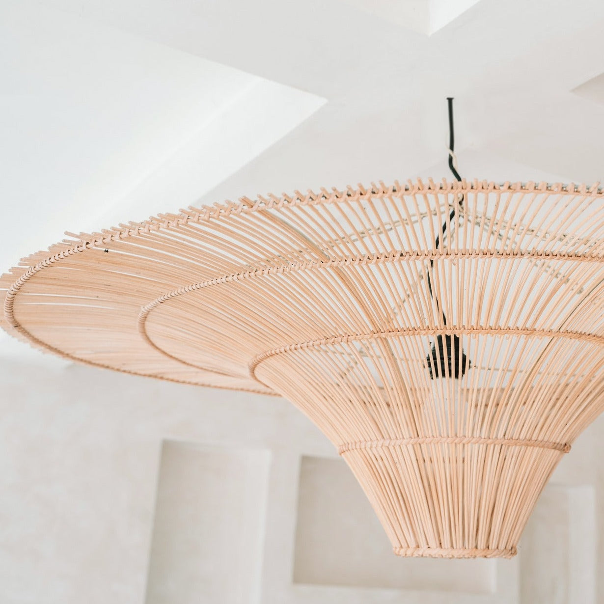 THE SKY Pendant Natural extra large interior view