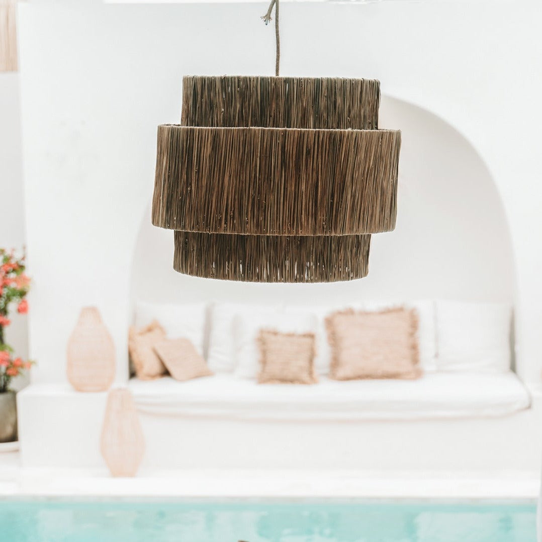 THE STYLISH Pendant Natural front outdoor view