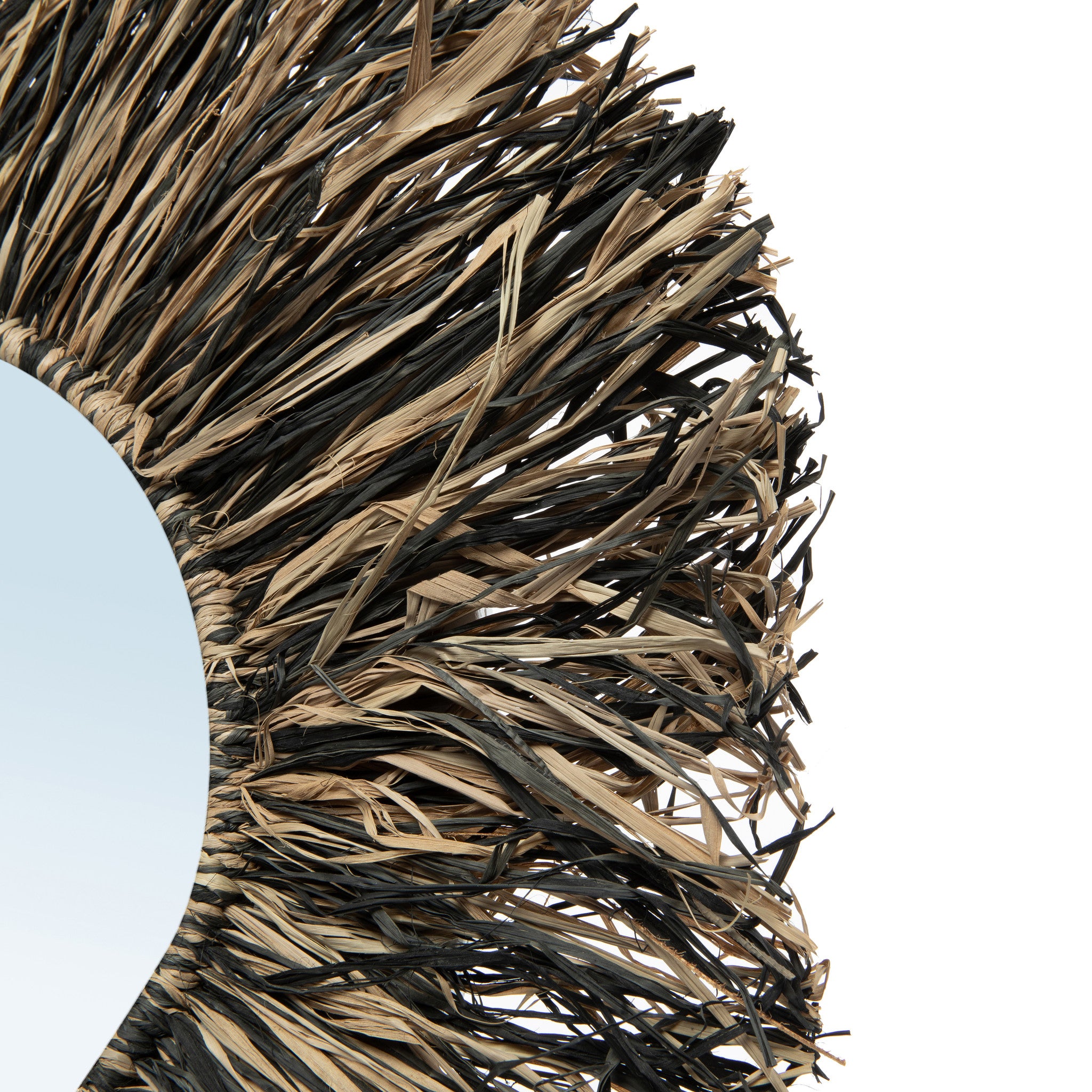 THE RAFFIA FRINGE Mirror macro view, detail