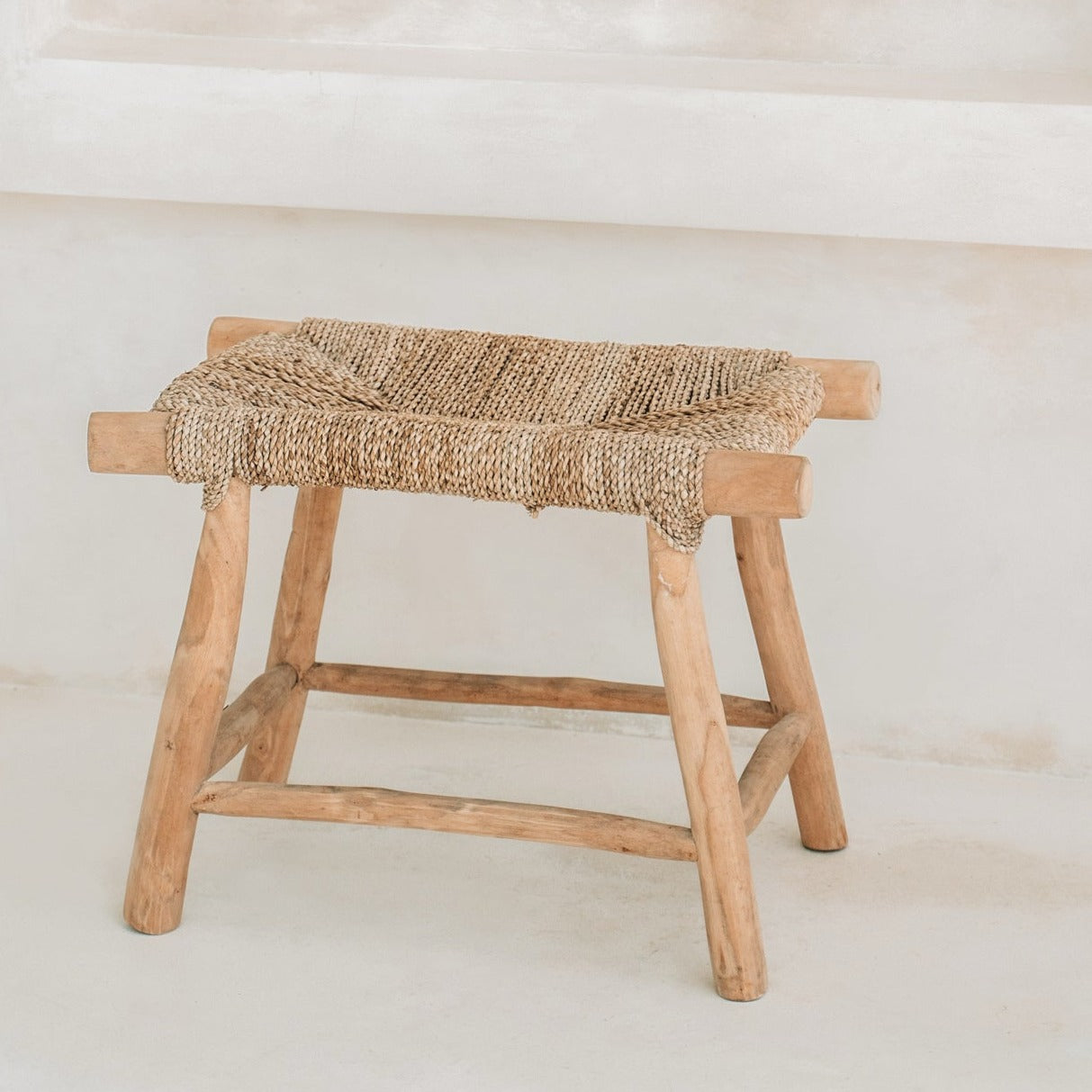 THE PORTO Seagrass Stool interior view
