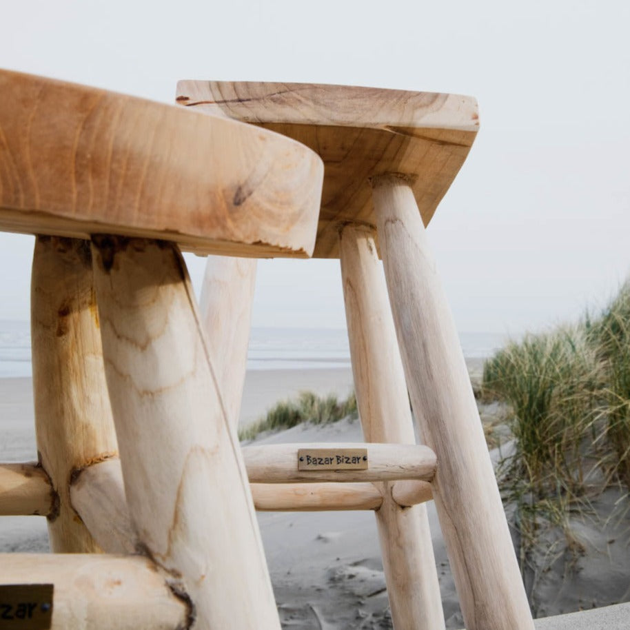 THE KUDUS Stool outdoor view