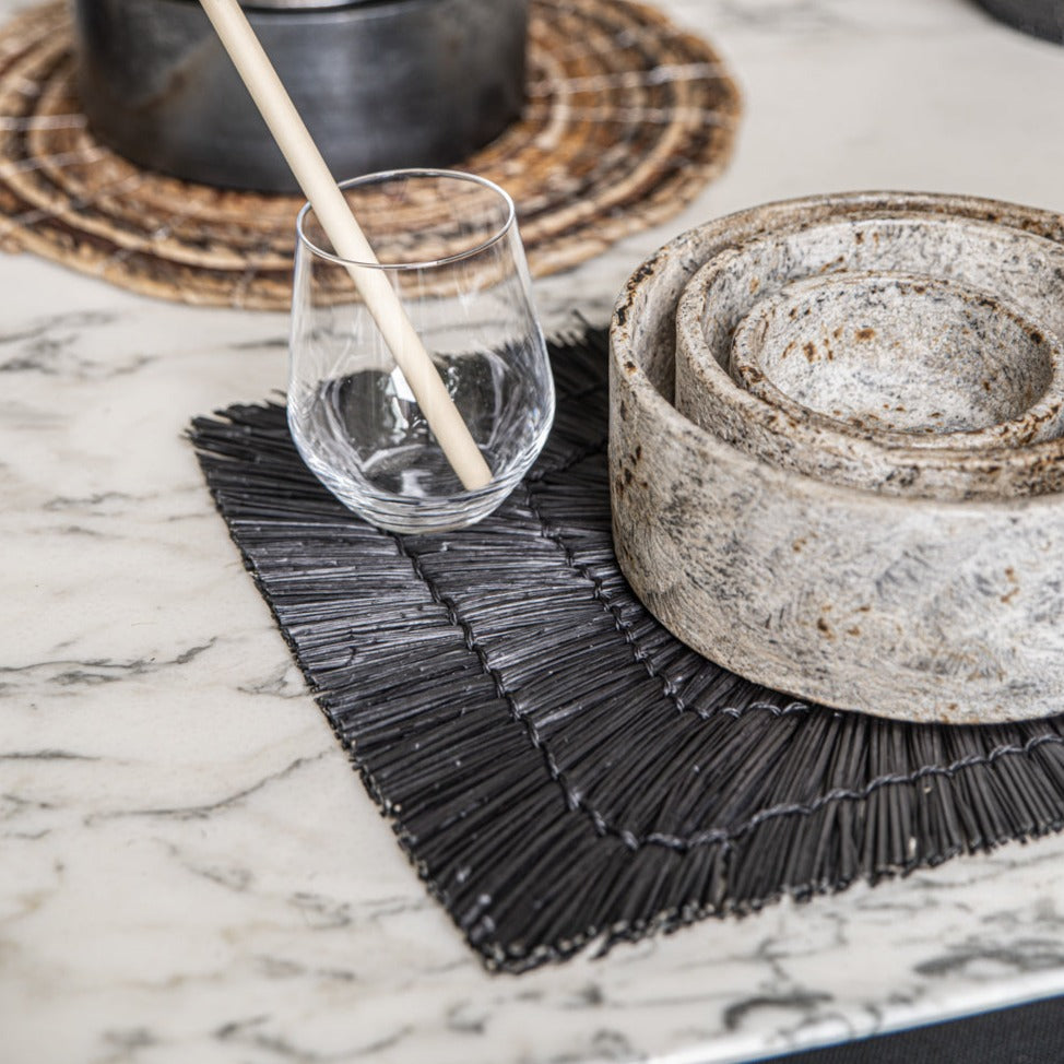 THE ALANG ALANG Placemat Rectangular-Black interior side view