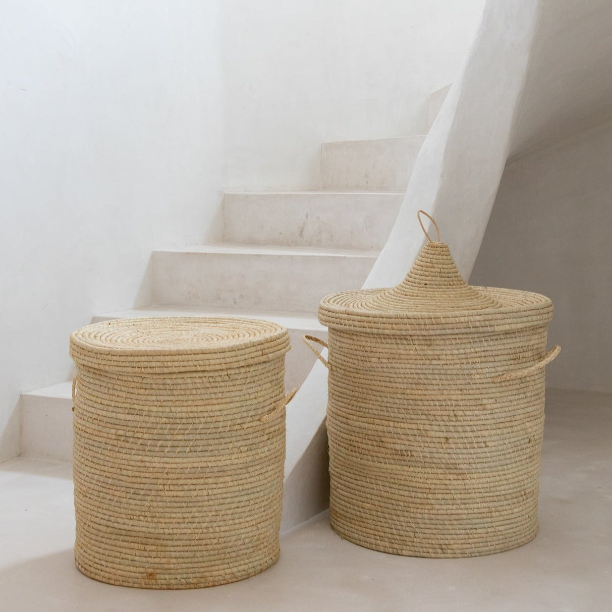 THE BOZAKA Laundry Basket two interior view