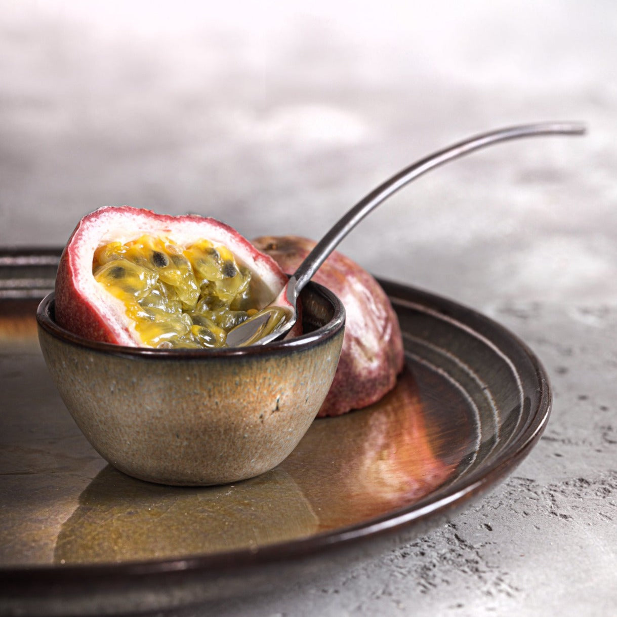 THE COMPORTA Salad Plate Set of 6 interior side view