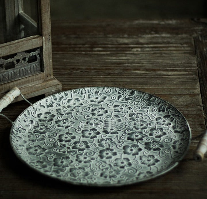 Handgefertigte runde Retro-Metallplatte