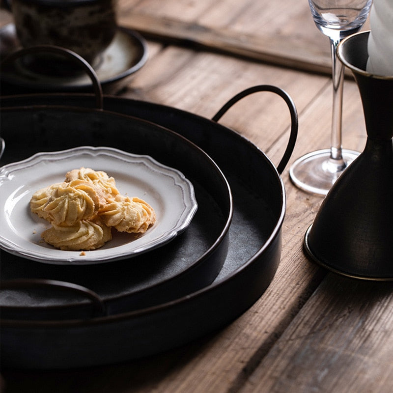 Runde dekorative Eisenplatte im europäischen Stil mit Griffen