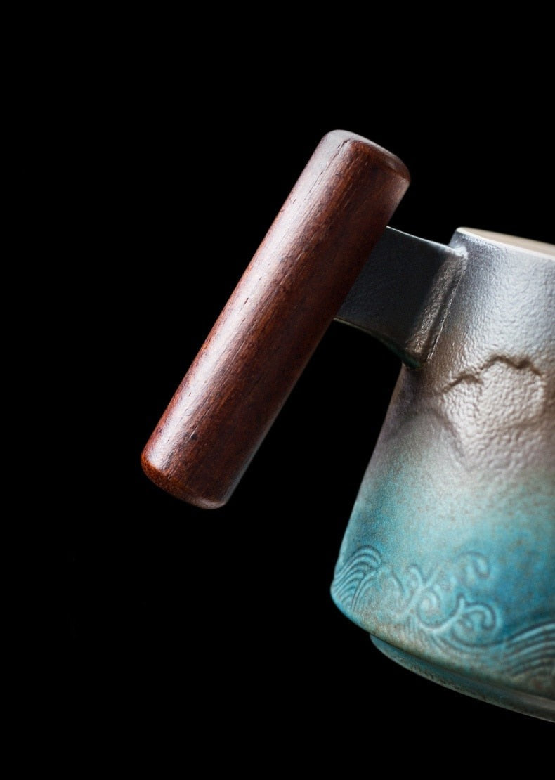 Keramik-Retro-Kaffeetasse mit Holzgriff