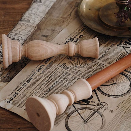 Retro Kerzenhalter aus natürlichem Holz