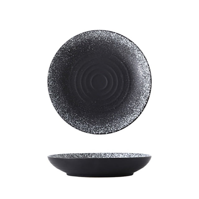 Runde Retro-Keramikplatten im japanischen Stil