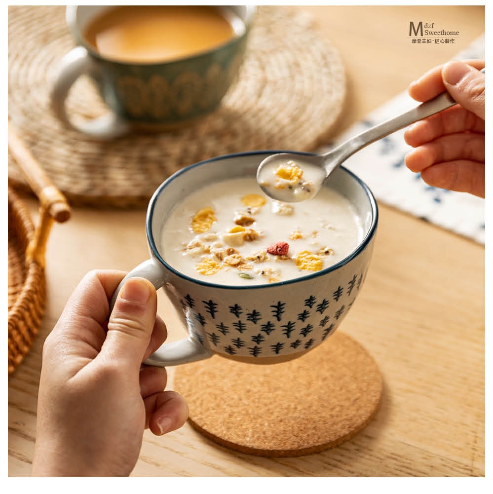 Japanischer Vintage Keramikbecher Handgriff