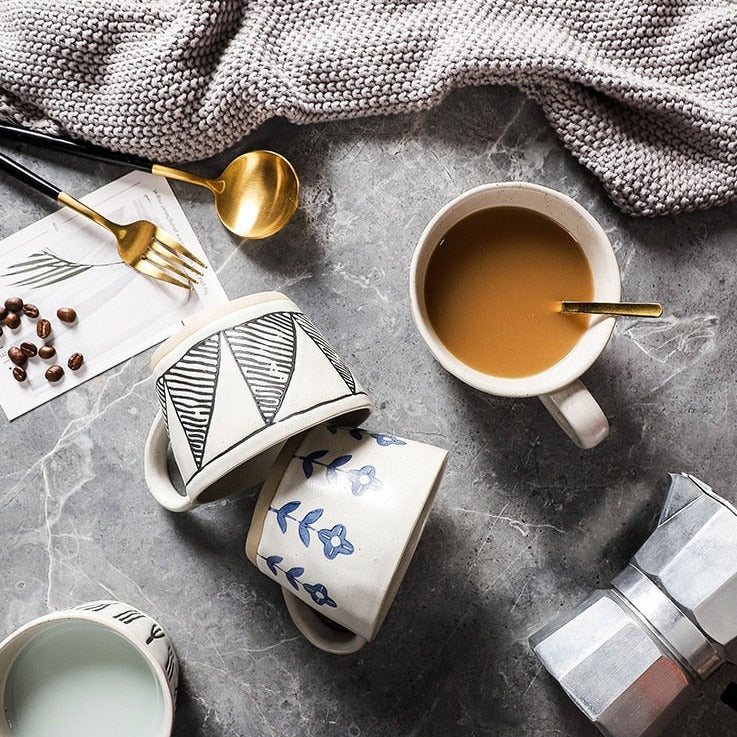 Kreative handbemalte Kaffeetassen aus Keramik