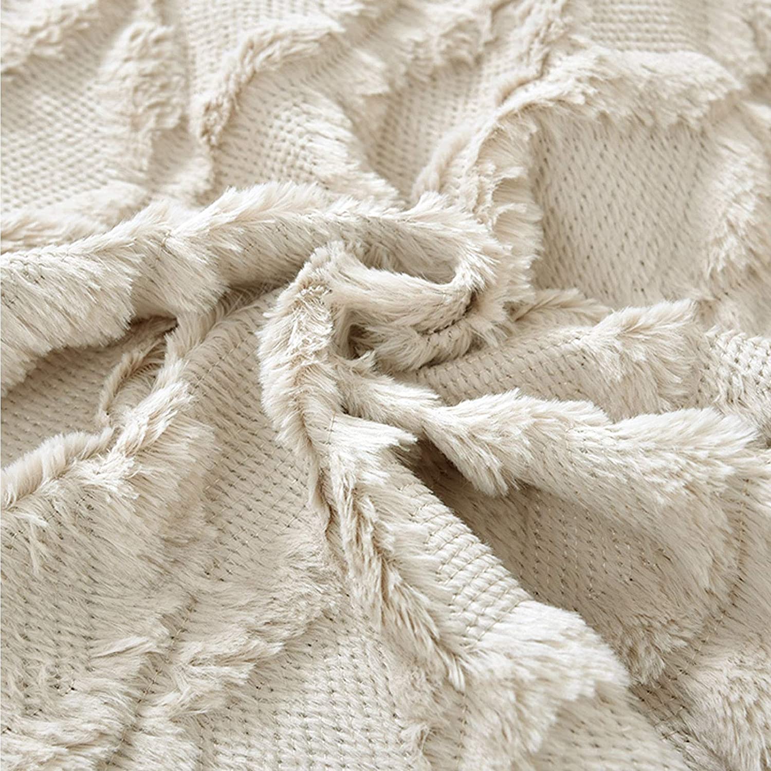 SOFT DECORATIVE Kuscheliger Kissenbezug