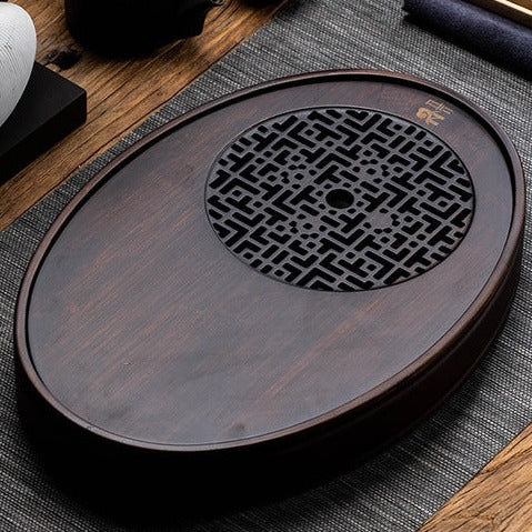 Einfaches Teetablett aus Bambus