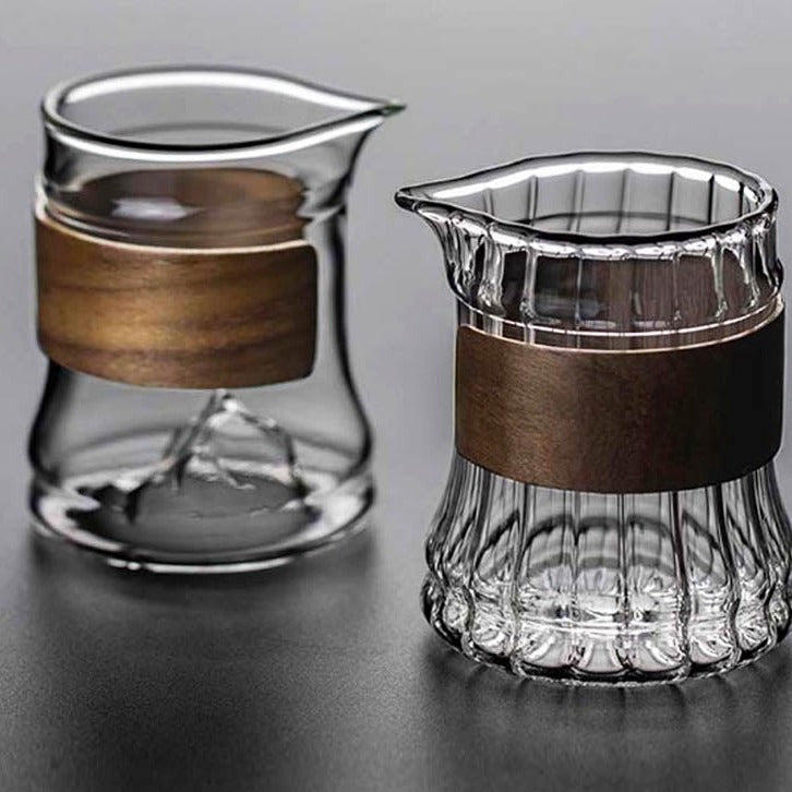 Hitzebeständige Teekanne aus Glas mit Holzgriff