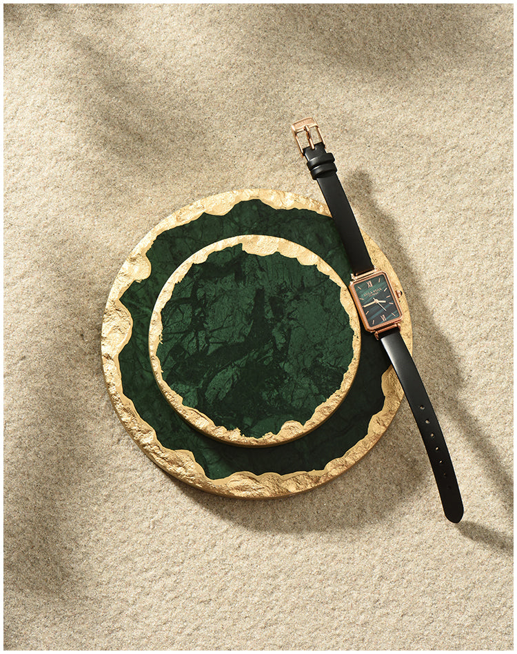 Tabletts aus natürlichem Marmor mit goldenen Strichen