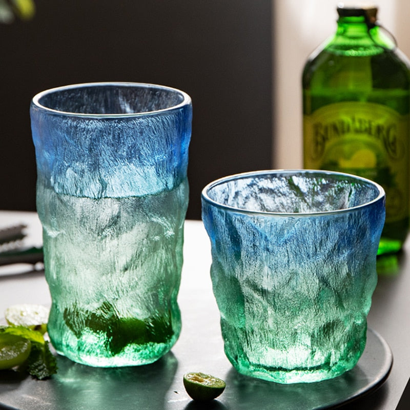 Hitzebeständiger Becher aus Gletscherglas