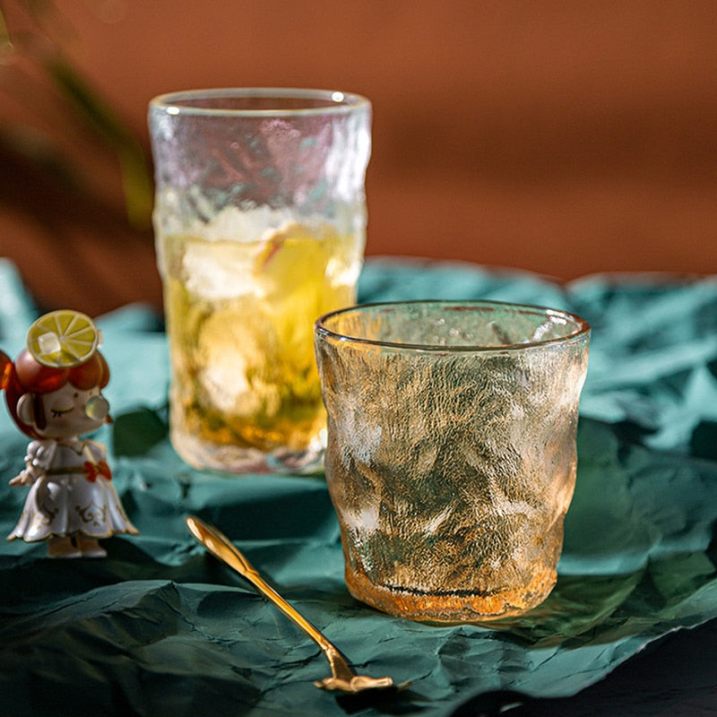 Hitzebeständiger Becher aus Gletscherglas