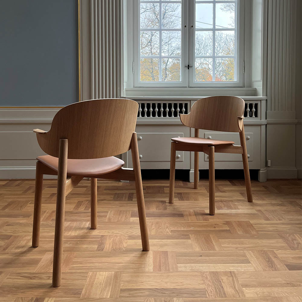 KASTELLET Dining Chair Interior