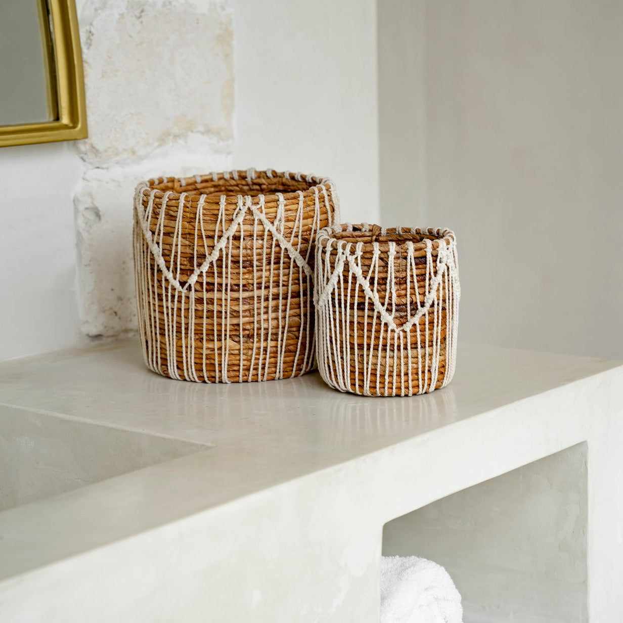 THE MACRA-MAZING Basket - Natural White Interior