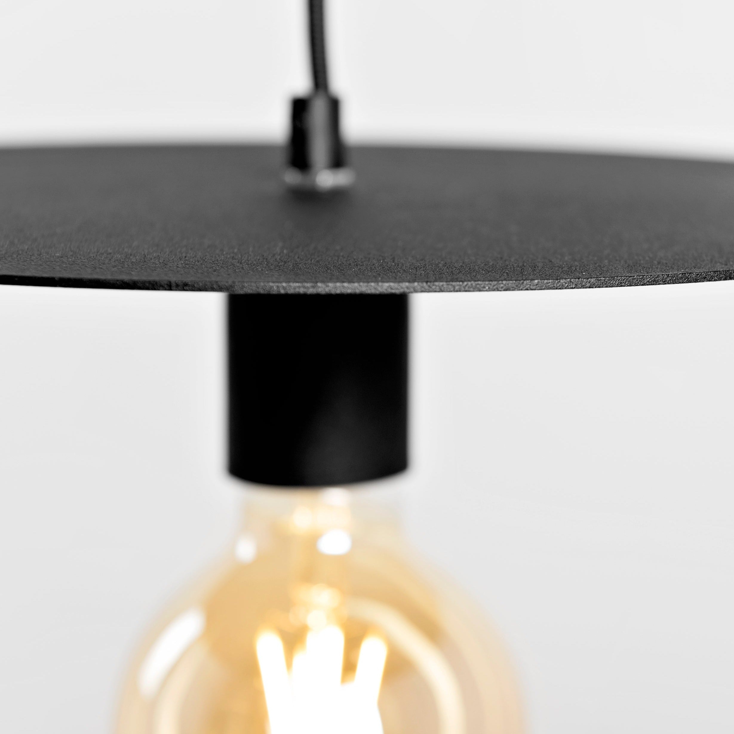 SKIVAS Hanging Lamp Black Close View