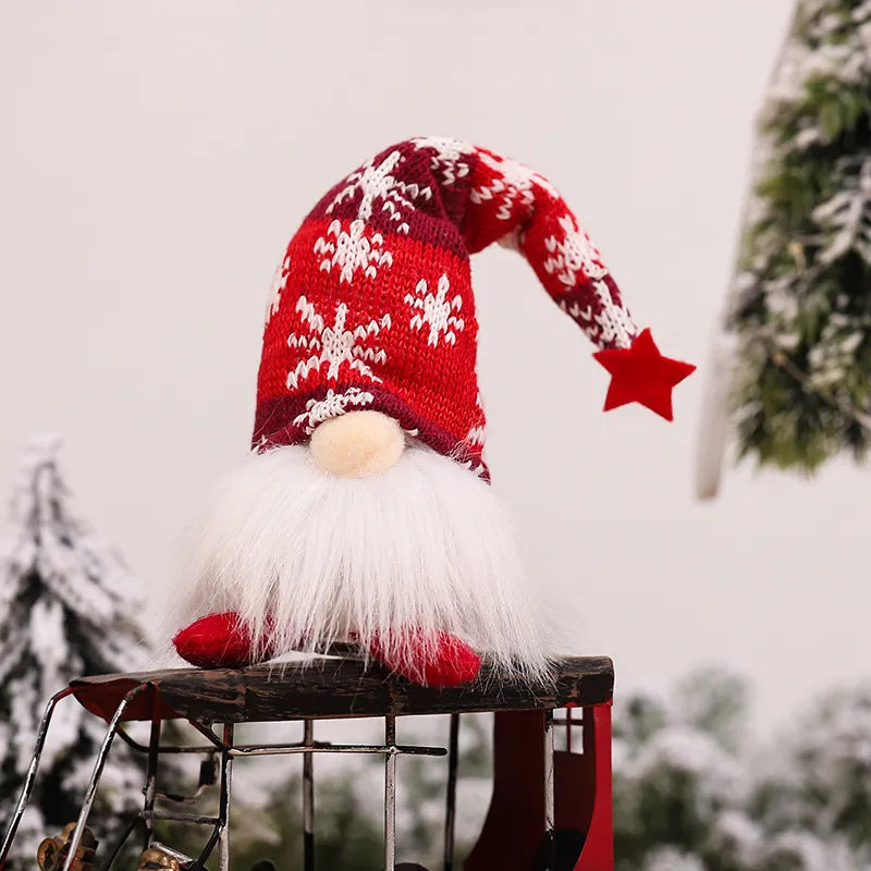 Glühende Wichtelpuppe für Weihnachten