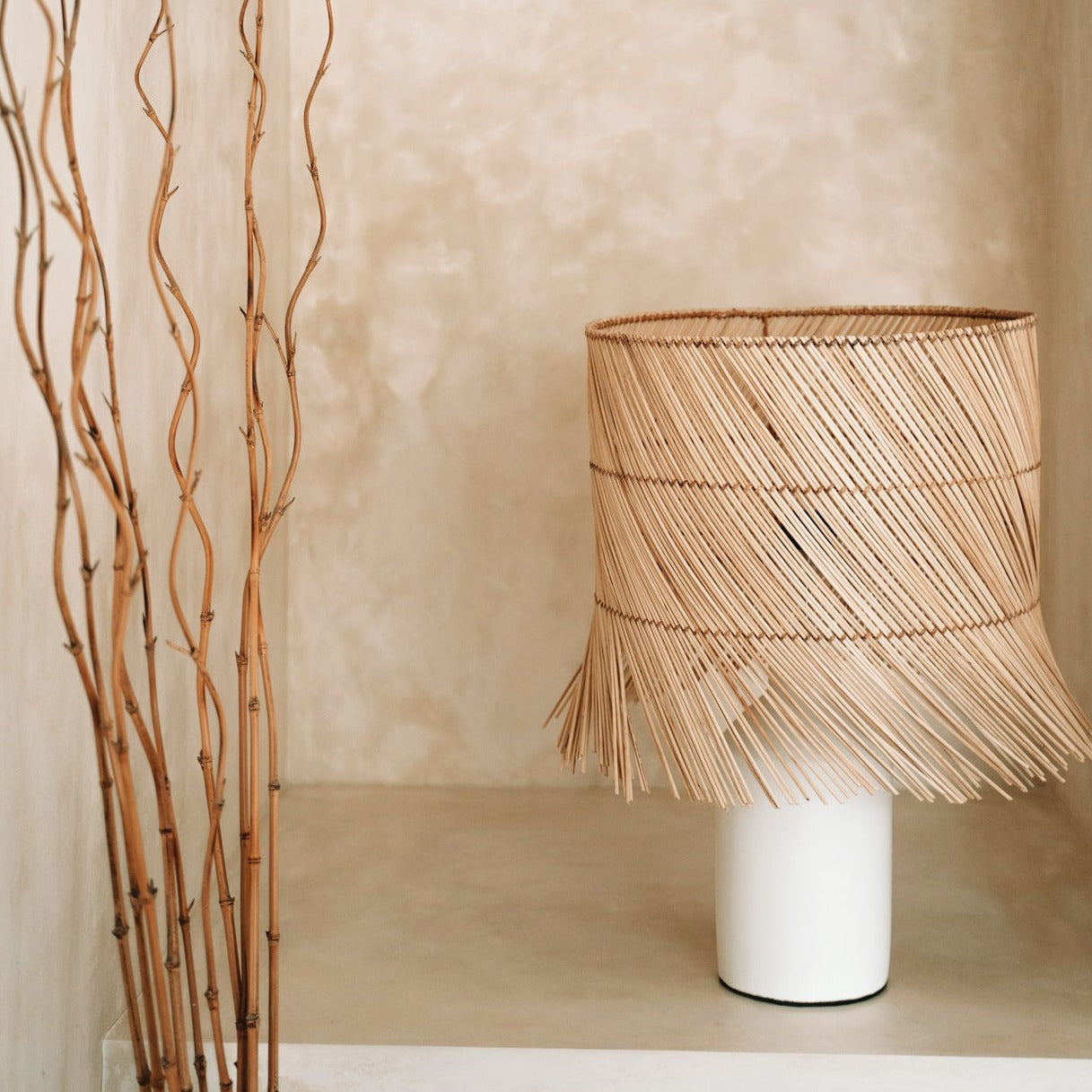 THE RATTAN Table Lamp Natural White interior top view