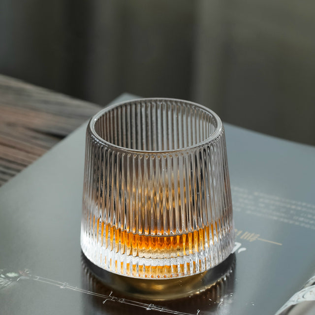 Whiskyglas aus dickem Kristallglas