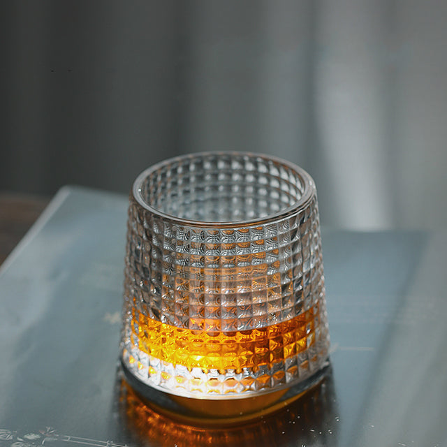 Whiskyglas aus dickem Kristallglas