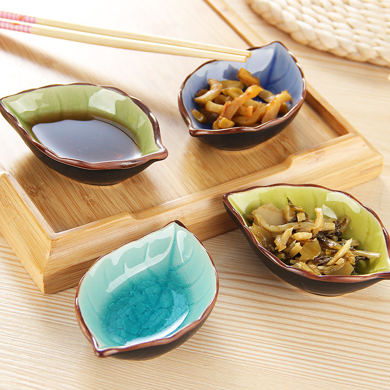 Japanische Untertasse aus glasierter Keramik