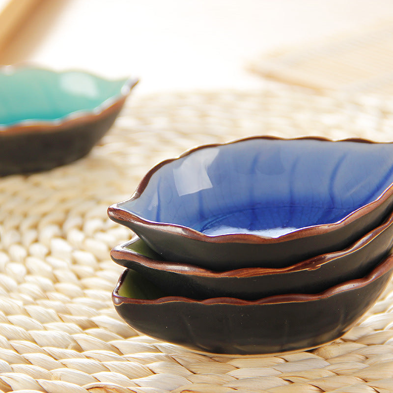 Japanische Untertasse aus glasierter Keramik