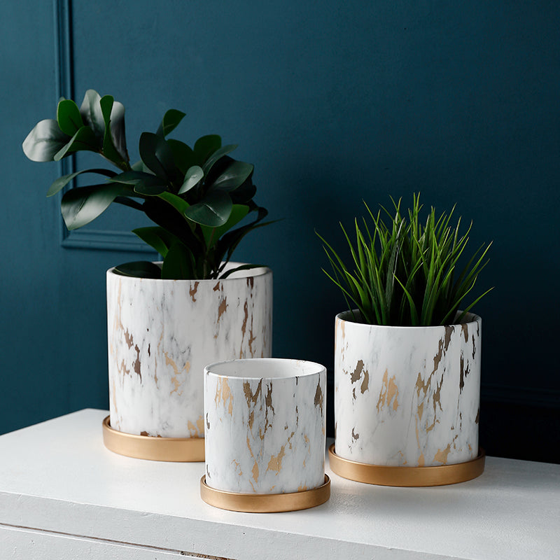 Keramik-Blumentopf mit marmoriertem Aussehen