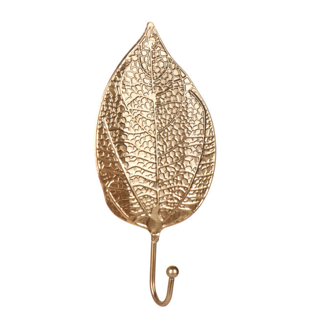Eisenhaken in Form eines goldenen Blattes im nordischen Stil