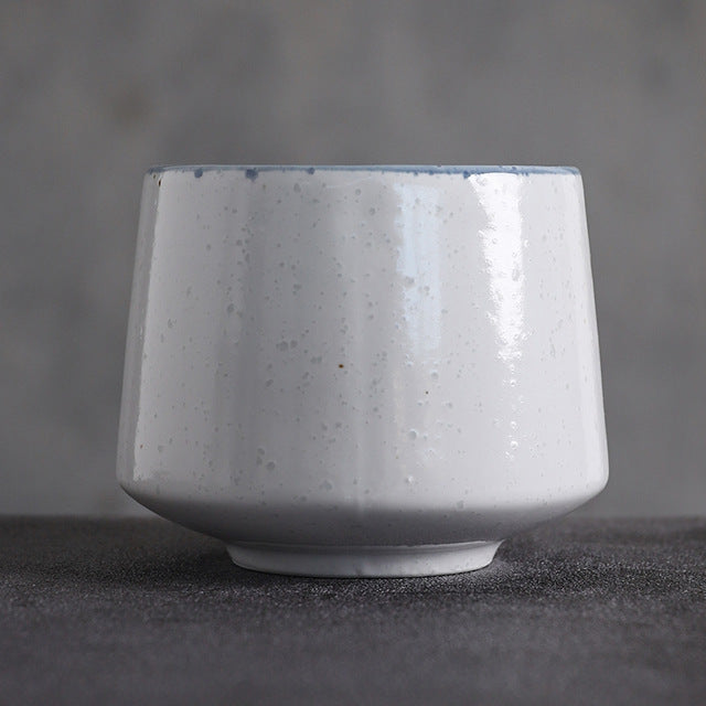 Keramik-Teetassen-Set im einfachen japanischen Stil