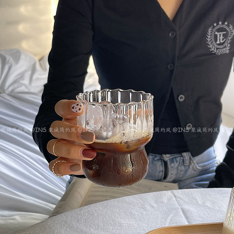 Retro-Kaffeebecher aus Glas