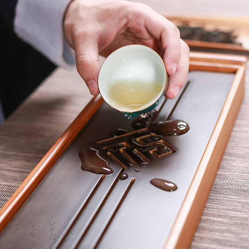 Schwarze Tischplatte Chinesisch Kung Fu Tee servieren